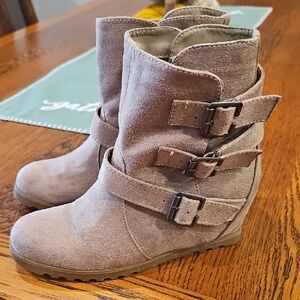 Aeropostale Tan Ankle Boots with Buckles